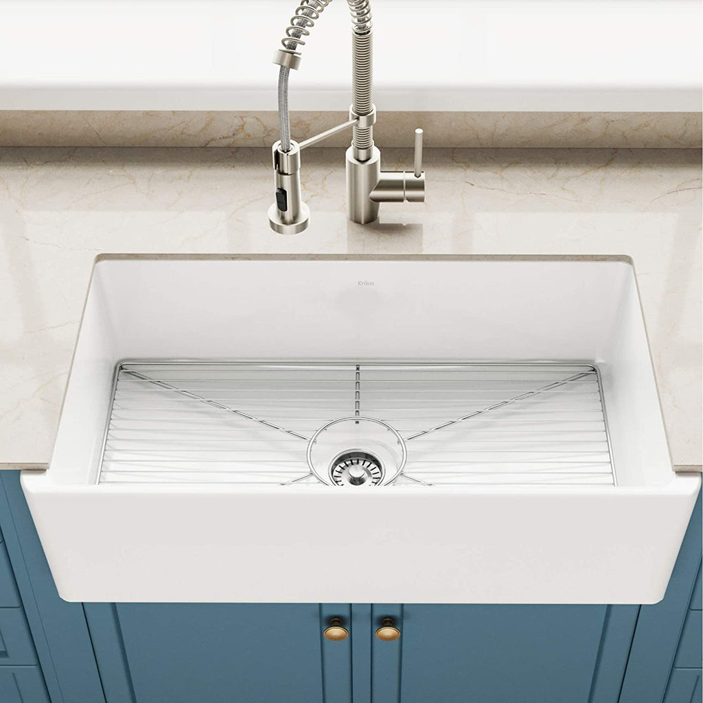 The 10 Best Farmhouse Sinks of 2022 Are Anything but Basic