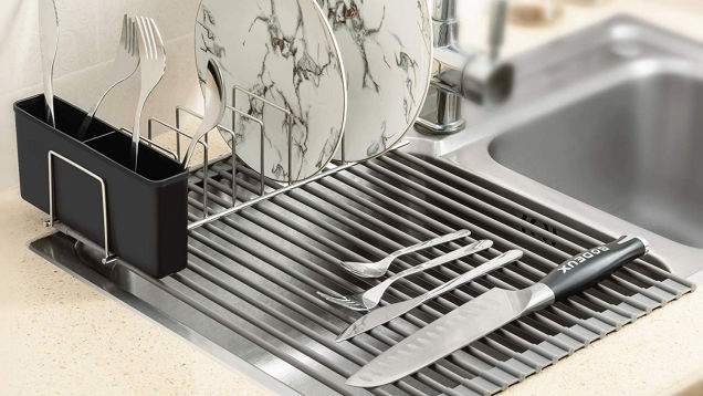 Don’t Leave This Roll-Up Dish Rack Deal Hanging Out to Dry