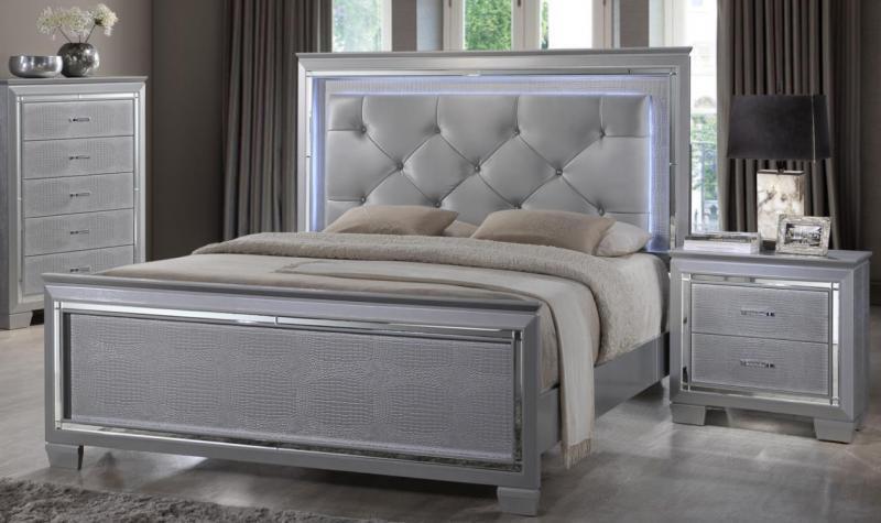 Classy Tufted Queen Bedroom Set
