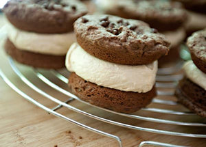 Chocolate Peanut Butter Whoopie Pie